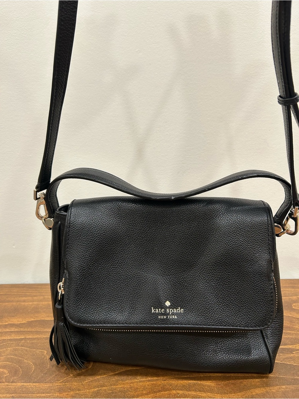 Kate Spade Chester Miri Street Bag Pebbled Black. EUC